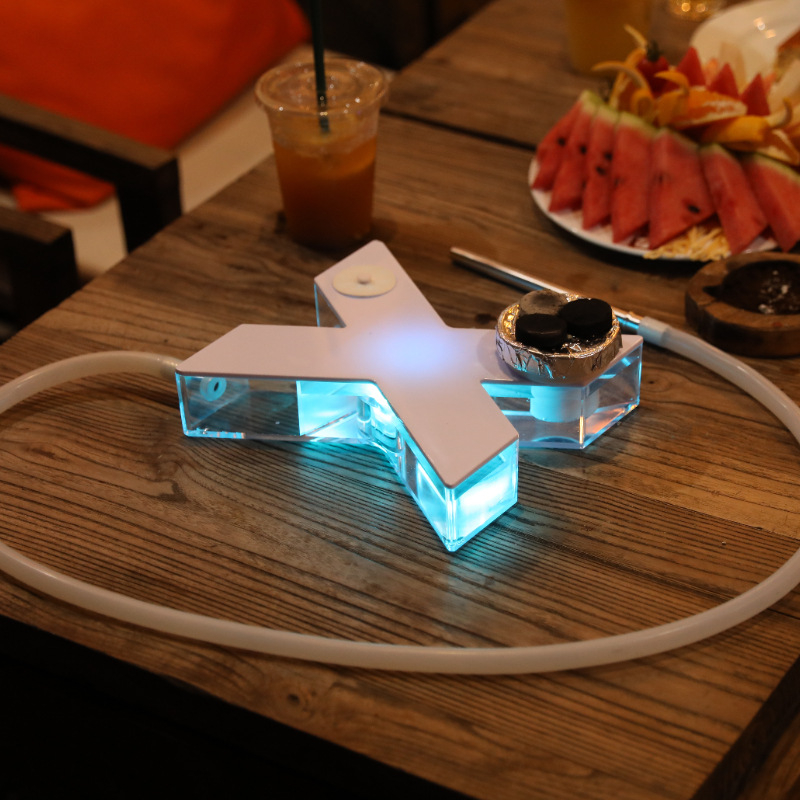 Plastična nargila s LED rasvjetom, X-oblik dizajn (Materijal: Plastika; LED rasvjeta; X-oblik dizajn; Ispis logotipa dostupan)