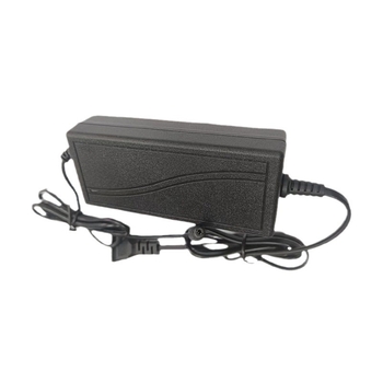 LiFePO4 punjač za baterije, višenaponska kompatibilnost (12.6V/16.8V/21V), ulaz 110-240V AC, izlaz DC21V 3A, ROHS certifikat