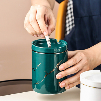 Scrumieră ceramică cu capac, design creativ, în formă de pâlnie, pentru birou și sufragerie, stil luxuos discret, previne răspândirea cenușei