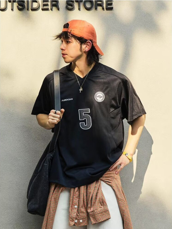 Tricou bărbați cu mânecă scurtă, croială lejeră, guler rotund, poliester, design broderie cu număr