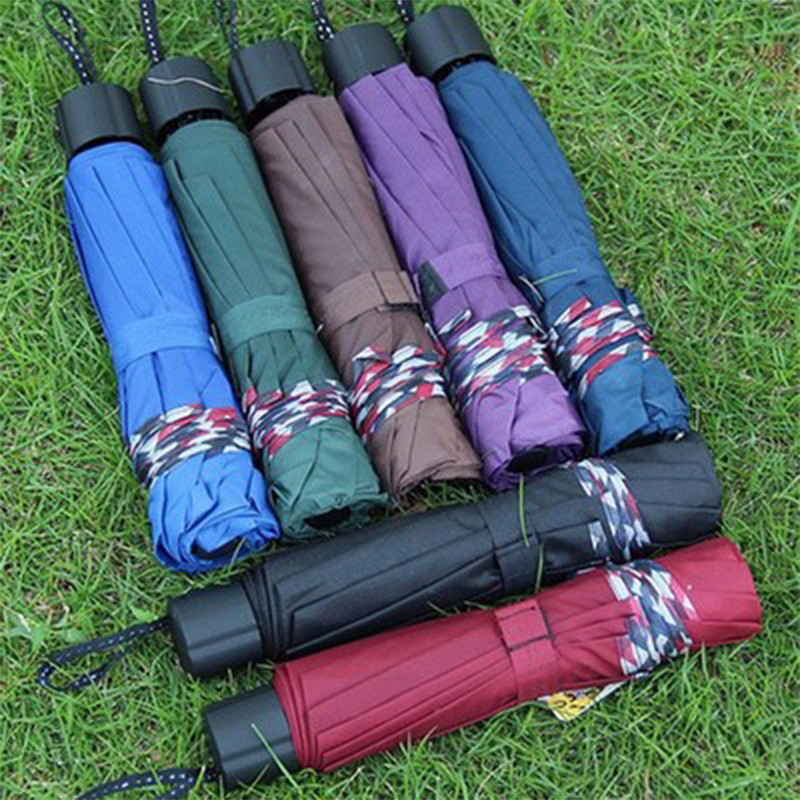 Reklám tri-fold összecsukható esernyő, 8 bordával, 190T anyag, kézi nyitás, logó nyomtatva, UPF > 50