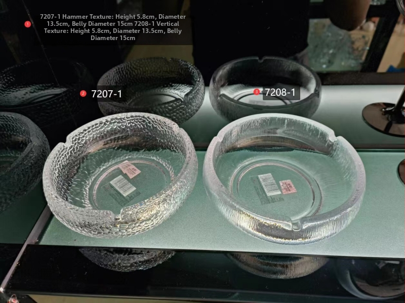 Cenușar de sticlă, Star Source brand, imprimare logo, personalizare disponibilă.