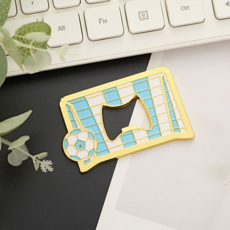 Otvarač za boce s magnetskim hladnjakom u obliku nogometne mreže - metal, mogućnost tiska logotipa, suvenir Svjetskog kupa