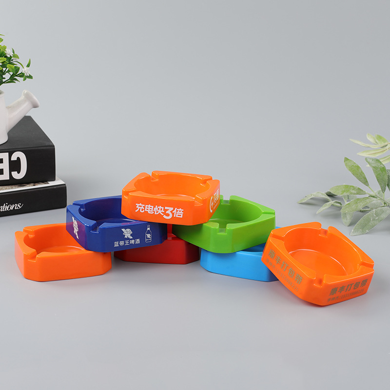 Cenușar pătrat din melamină — imprimare cu logo, personalizabil, pentru birou și bar