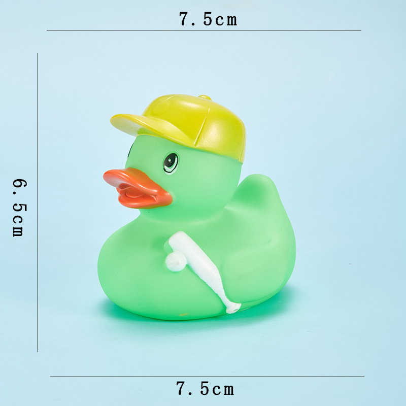 PVC vinilna igračka s funkcijom prskanja vode – patka za djecu 7–14 godina