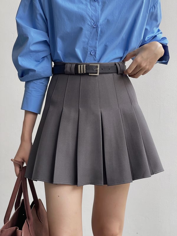 JK suknja s visokim strukom i vitkim krojem, A-linija, kratka, jednobojna, od poliestera s elastanom (<30%), proljeće 2026