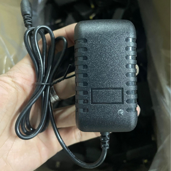 Punjač litijeve baterije 21V – Ulaz 100–240V, Izlaz 21V 0,3–1A, Kompatibilan s baterijom