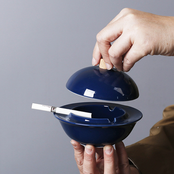 Porcelanski pepelnjak s poklopcem za dom i ured, sprječava raspršivanje pepela i spontanog izgaranja, moguć logotip po narudžbi.