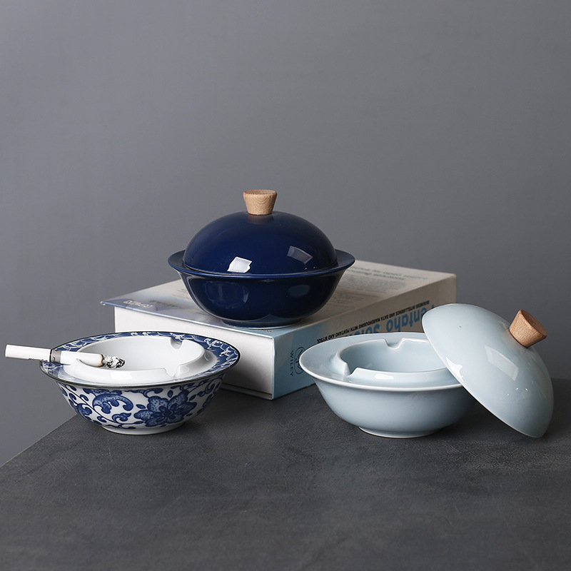 Porcelanski pepelnjak s poklopcem za dom i ured, sprječava raspršivanje pepela i spontanog izgaranja, moguć logotip po narudžbi.