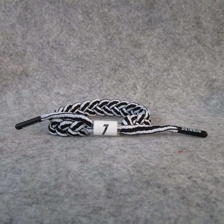 Фенска гривна за футболни фенове: плетена въженa гривна с Меси, Роналдо и Неймар