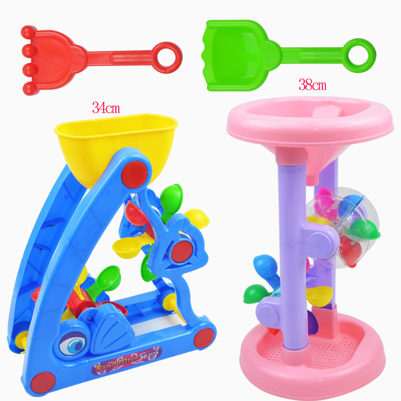 Set de joacă în nisip pentru bebeluși: lopățică din plastic, găleată, pâlnie, clepsidră, lanț și balanță (Material: Plastic; Vârstă: 0-3 ani; Ambalare: cutie colorată; Categoria: Jucării)