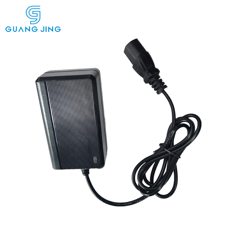 Punjač litijevih baterija 12.6V, 2A; ulaz 90-240V AC; KC/KCC potvrda, CE, UL, FCC, RoHS