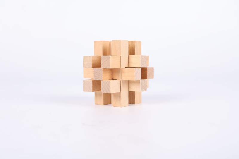 Blocare din lemn Kongming/Luban – joc educațional de tip puzzle pentru deblocare, copii 4–6 ani, desene personalizate, ambalaj blister