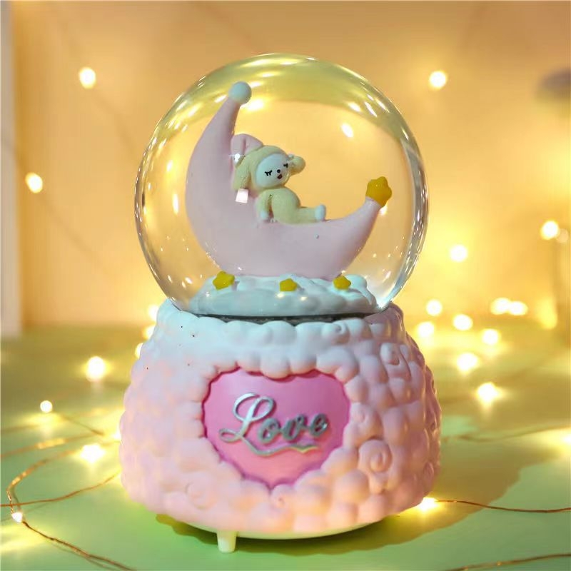 Crtić od smole kristalna kugla sa svjetlećom glazbenom kutijom – dekorativni ukras