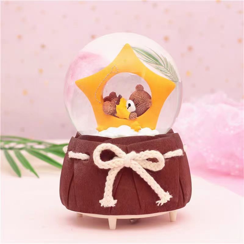 Crtić od smole kristalna kugla sa svjetlećom glazbenom kutijom – dekorativni ukras