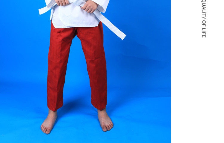 Uniformă Taekwondo - Amestec de bumbac, căptușeală 20% bumbac, pentru antrenament și reprezentații