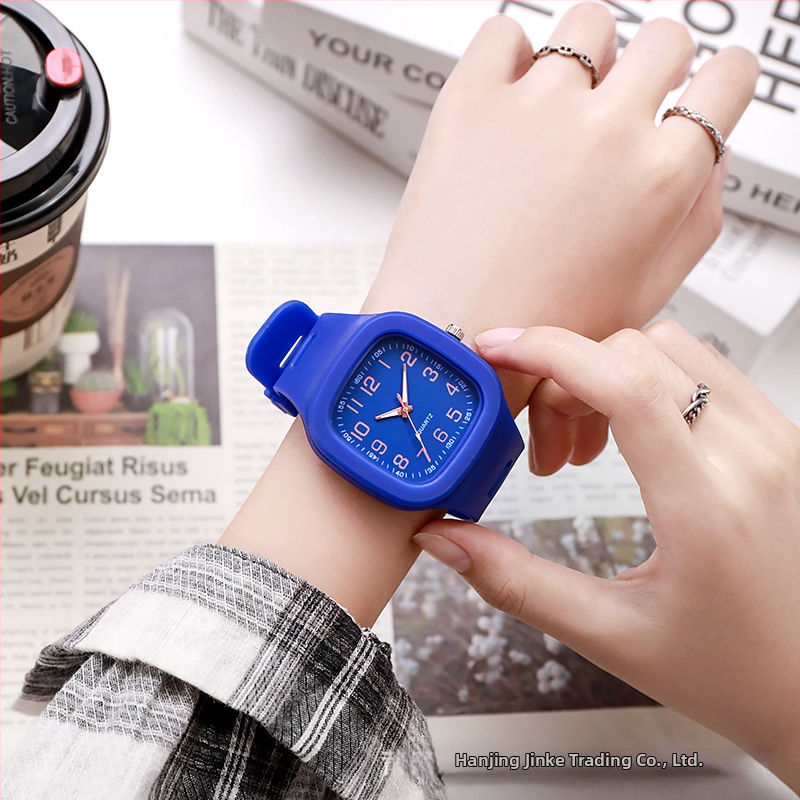 Kapanou Ceas - Mișcare electronică, cadran rotund 44 mm, curea din silicon, carcasă din plastic