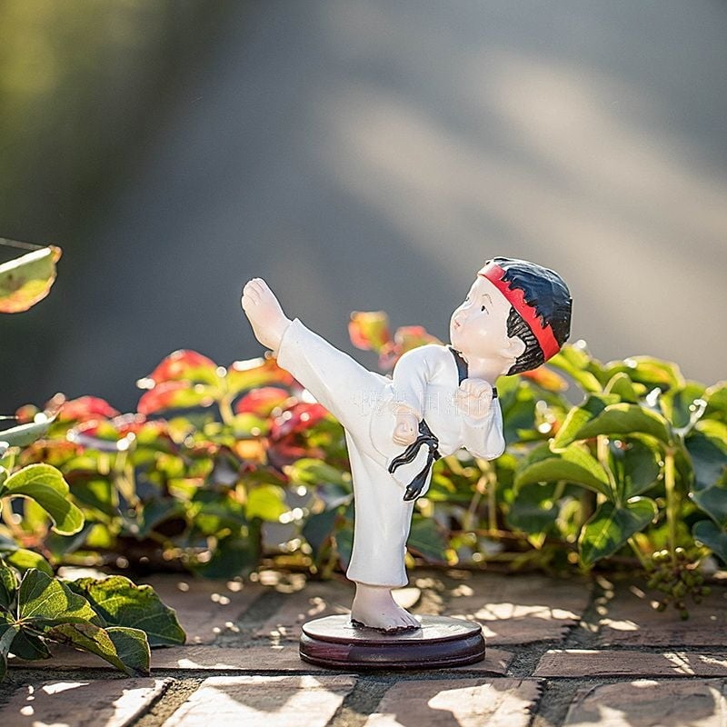 Φιγούρα Ταεκβοντό από ρητίνη – Μοντέρνο καλλιτεχνικό στυλ, ταξιδιωτικό σουβενίρ για φίλους, αναμνητικό βραβείο