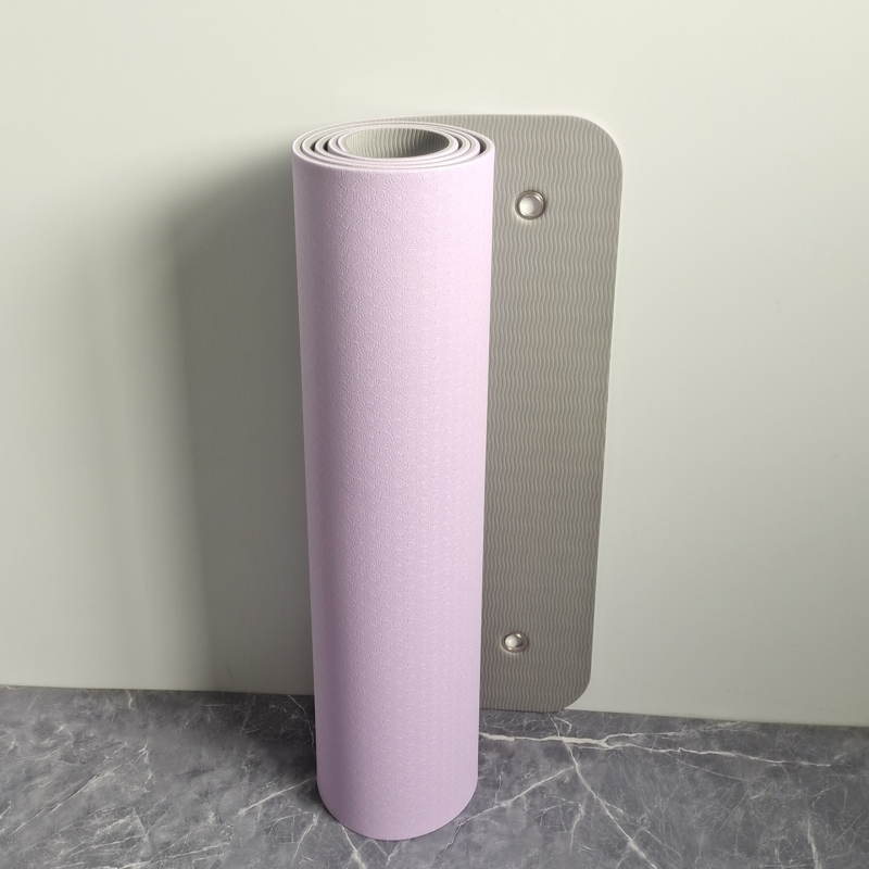 Perforirana joga podloga, materijal: Tpes, težina: 720 g, debljina: 6 mm, jednobojna