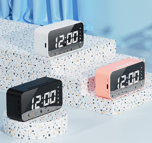 Bluetooth budilica s reproduktorom i LED rasvjetom (Bluetooth 5.0 • 5W • 1000–1200mAh • 100 Hz–20 kHz • domet 10 m)