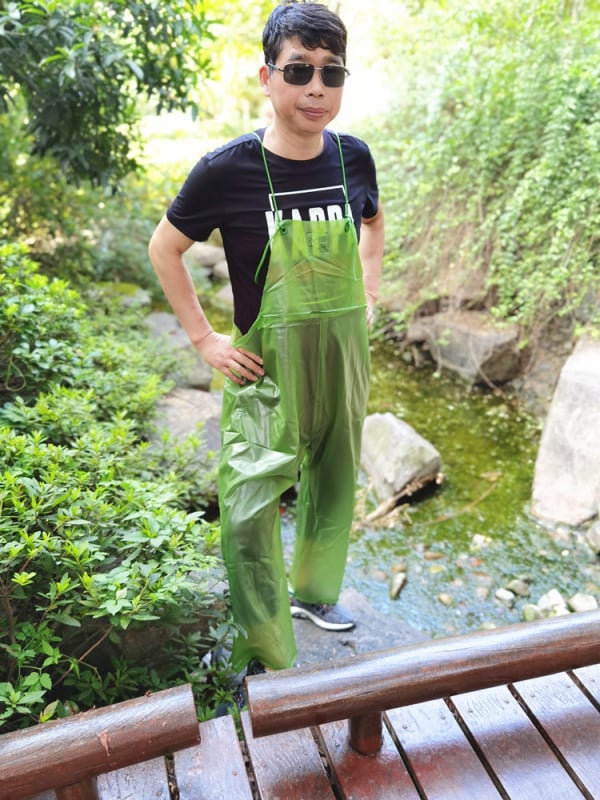 Σετ δύο τεμαχίων βροχής με τιράντες: παντελόνια βροχής και μπουφάν βροχής, PVC ύφασμα πάχους 40, για ενήλικες.