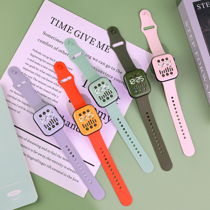 LED digitális óra S7 elektronikus mozgással (Q7), numerikus kijelző, teljes érintéses vezérlés, PU szíj