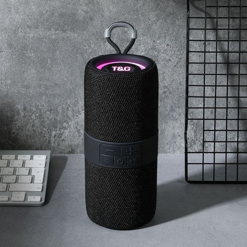 Prijenosni bežični Bluetooth zvučnik s basom i subwooferom, Raspon frekvencija 100 Hz–20 kHz, SNR ≥70 dB, USB-C napajanje, IPX7 vodootporan, bežično punjenje