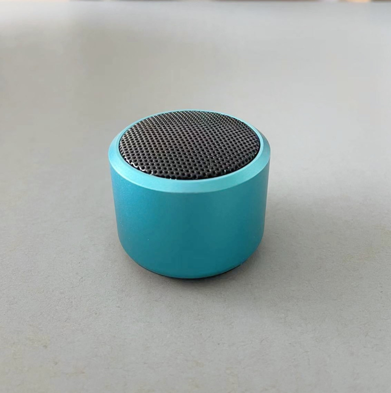 M4 Bluetooth zvučnik s TF kartom, mini prijenosni bežični zvučnik, 3W izlaz, Bluetooth 5.0, 100 Hz–20 kHz, doseg 10 m, ugrađena baterija 300–500 mAh