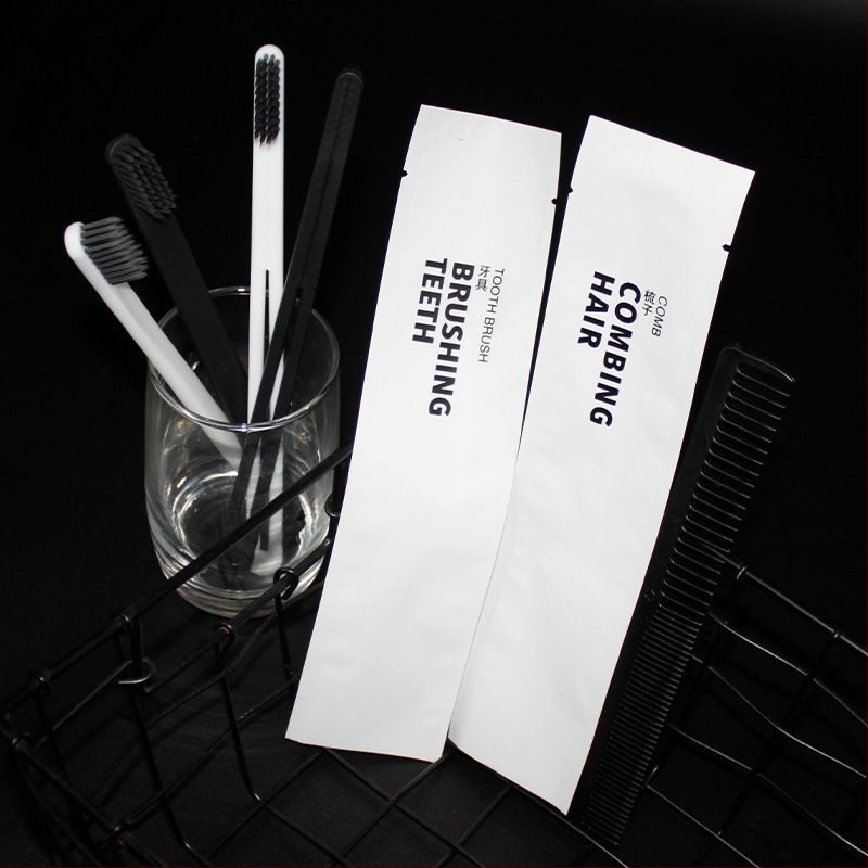 Комплект еднократни хигиенни принадлежности за хотелски стаи, PS пластмаса, биоразградим, печат на лого, персонализация