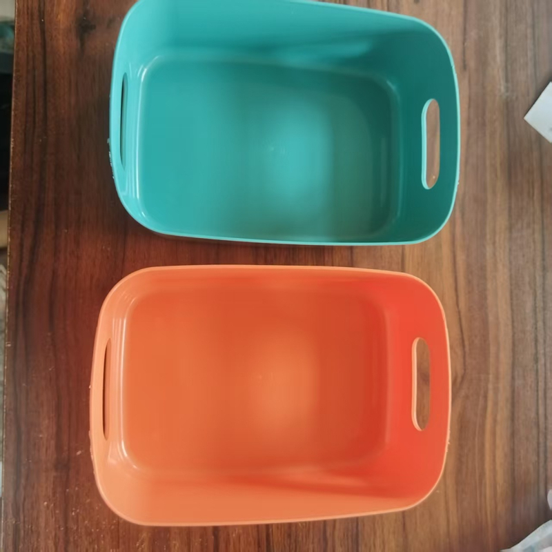 Stolna kutija za pohranu, bez poklopca, plastična PP, kapacitet 2 L, višestruka namjena, INS stil