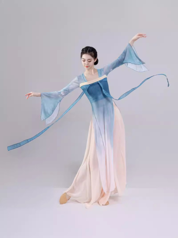 Γυναικές φόρεμα κινεζικού κλασσικού χορου, εμπνευσμένο απο Hanfu, μακριά διαφανής επικάλυψη με κορδέλες στο στήθος (Πολυεστερικό ύφασμα; 90–95% πολυεστέρας; Γυναίκες; Hanfu; Άνοιξη 2024)