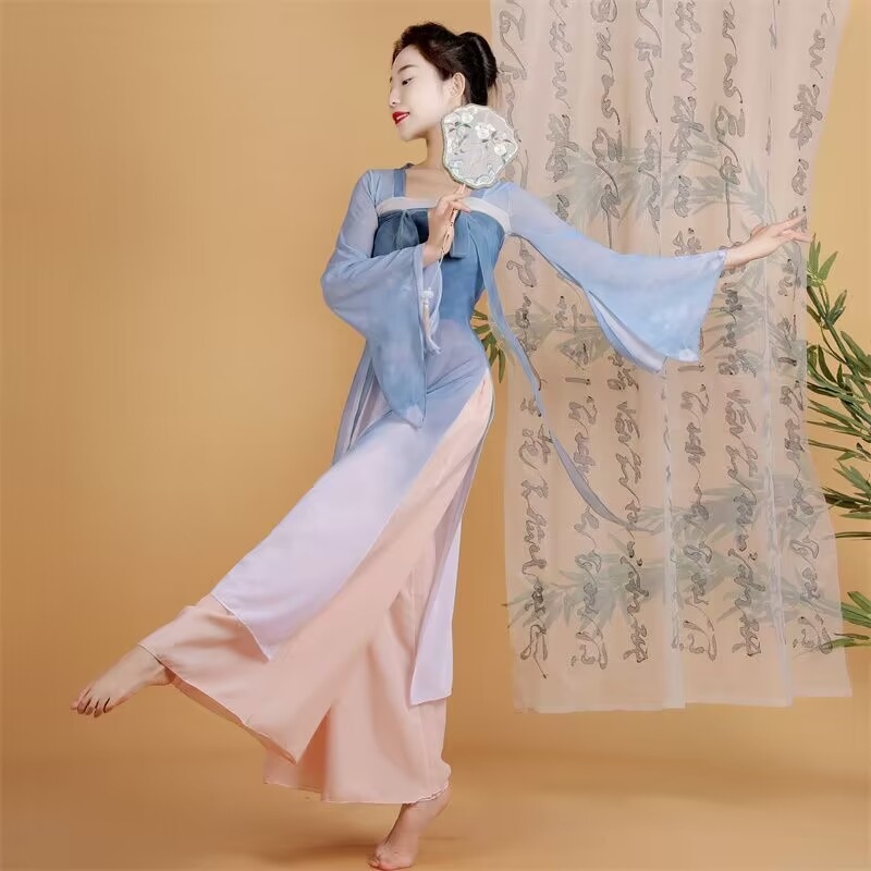 Γυναικές φόρεμα κινεζικού κλασσικού χορου, εμπνευσμένο απο Hanfu, μακριά διαφανής επικάλυψη με κορδέλες στο στήθος (Πολυεστερικό ύφασμα; 90–95% πολυεστέρας; Γυναίκες; Hanfu; Άνοιξη 2024)