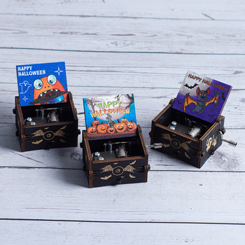 Drevená hudobná skrinka na Halloween s ručným pohonom, maľovaná rezbovaná tekvica dekorácia