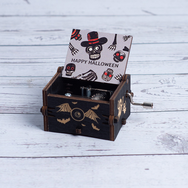 Drevená hudobná skrinka na Halloween s ručným pohonom, maľovaná rezbovaná tekvica dekorácia