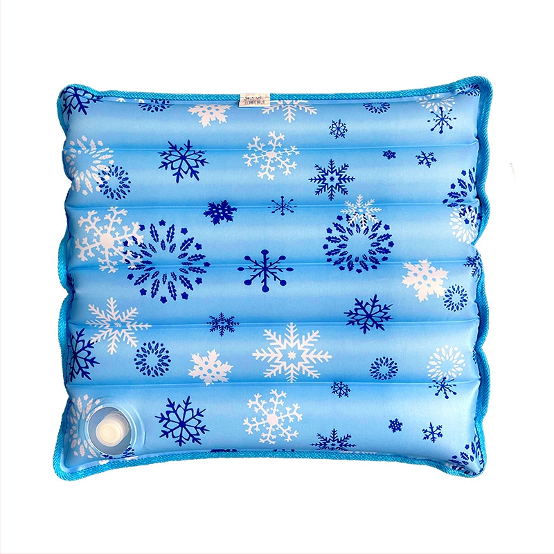 ľadová podložka One One Zero Seven, PVC látka, výplň kryštálmi ľadu, hmotnosť 400 g, možnosť prispôsobenia