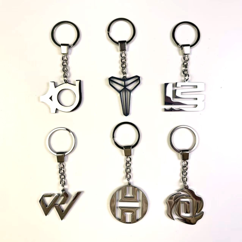 Ключодържател от титанова стомана – баскетболна висулка с лого OK; фен артикули; материал: титанова стомана; лого: OK; спорт: баскетбол