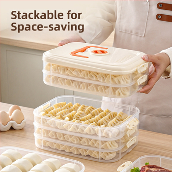 Plasztikus gombóc tároló doboz, egyszerű kivitel, márka nélküli