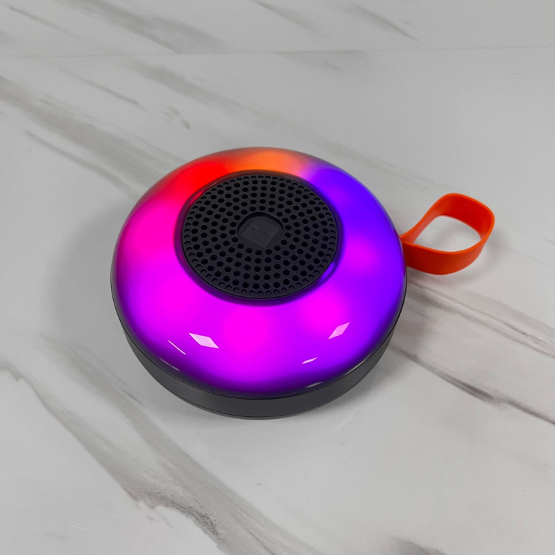 Prijenosni Bluetooth zvučnik za bicikl s LED ambijentalnim osvjetljenjem, podrška TF kartice/USB, 5W, Bluetooth 5.1, ugrađena baterija 500–800 mAh, frekvencijski raspon 30Hz–15kHz