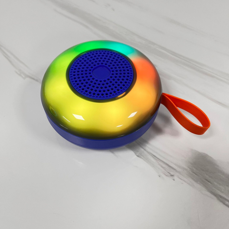 Prijenosni Bluetooth zvučnik za bicikl s LED ambijentalnim osvjetljenjem, podrška TF kartice/USB, 5W, Bluetooth 5.1, ugrađena baterija 500–800 mAh, frekvencijski raspon 30Hz–15kHz