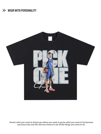 Pamučna majica slobodnog kroja s okruglim izrezom, kratkim rukavima s spuštenim ramenima, digitalni print motiva lika