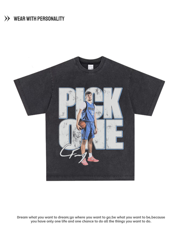 Pamučna majica slobodnog kroja s okruglim izrezom, kratkim rukavima s spuštenim ramenima, digitalni print motiva lika