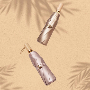 Sklopivi kišobran s titanijskim premazom i tkaninom 210T Impact, 8 rebara, ručno otvaranje zatvaranje, UPF50+, plastična drška