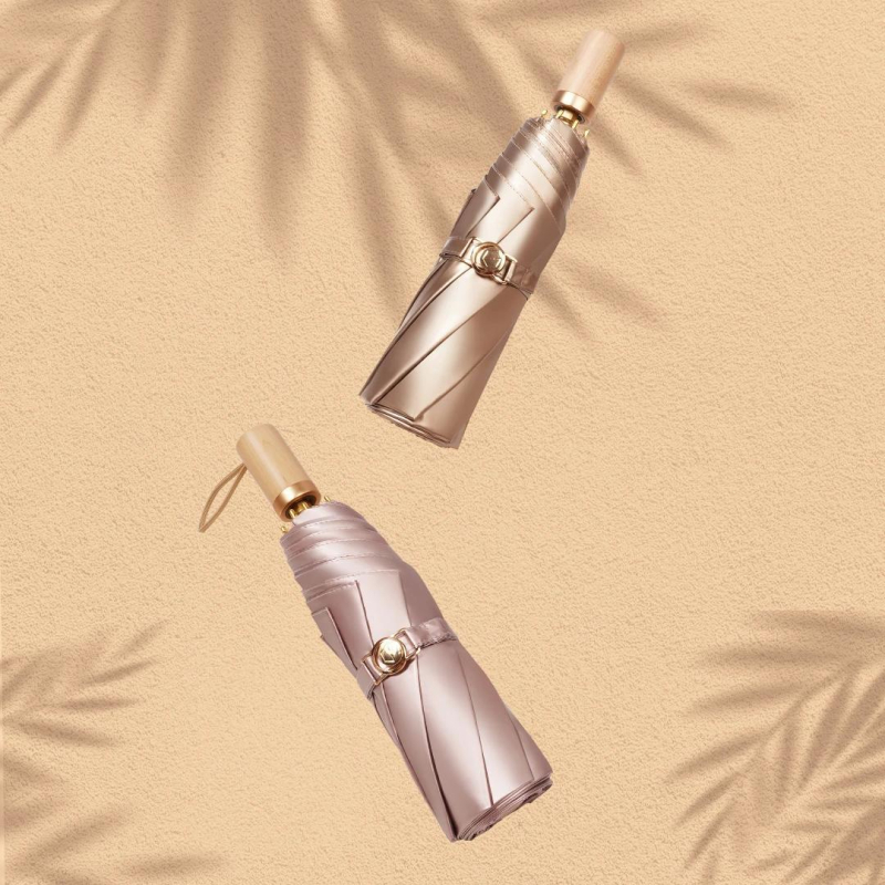 Sklopivi kišobran s titanijskim premazom i tkaninom 210T Impact, 8 rebara, ručno otvaranje zatvaranje, UPF50+, plastična drška