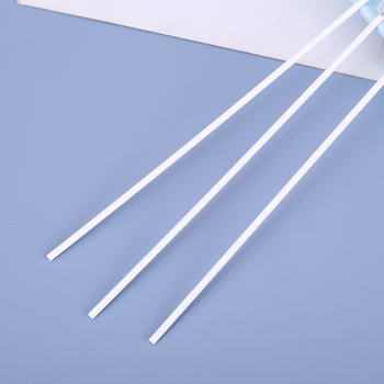 Комплект четири броя четки за почистване на бебешки шише – четка за биберон, гъба за почистване и четка за сламки; блистер опаковка