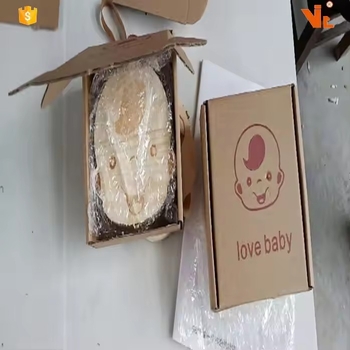 Drvena kutija za pohranu mliječnih zuba, pupčane vrpce i dlaka ploda; za djecu od 4 do 6 godina; pakiranje u Opp bag.
