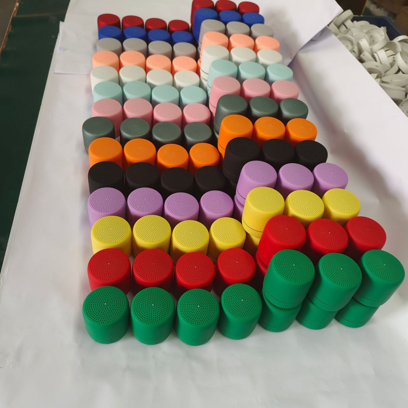 Μίνι Bluetooth ηχείο (Ενσωματωμένη μπαταρία, 3W ισχύς εξόδου, Bluetooth 5.2, IPX3 αντοχή σε νερό, Απόκριση συχνότητας 60Hz-15kHz)