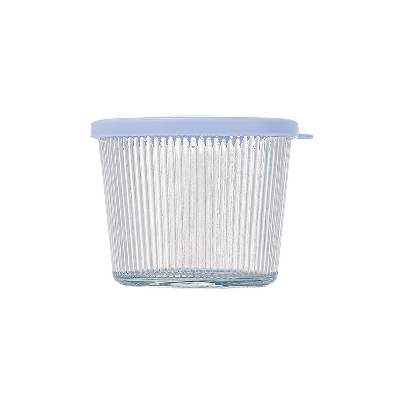 Üvegből készült hengeres savanyúságos üveg, zárható a frissesség megőrzése érdekében, mikrohullámú sütőben használható, egyrétegű dizájn