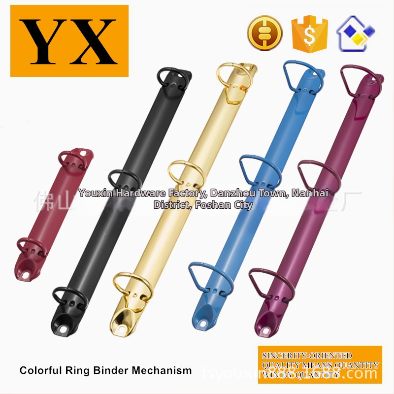 Metalni 3-prsteni binder s O-prstenom za 3 otvora i ručkom, unutarnji promjer rupe Ø38 mm, duljina klipa 285 mm, širina donje ploče 20 mm