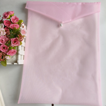 Organza torbica za pohranu u stilu omotnice s perlastim kopčom — Model No. 3/b6 — tkanina od tri niti visoke gustoće perlne pređe — ispis logotipa dostupan — prilagodba dostupna