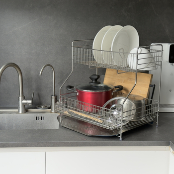Dvostruki stalak za posuđe od 304 nehrđajućeg čelika, potpuno sastavljen, za zdjele i tanjure, s izvučnim odvodom